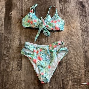 Bikini set, never worn